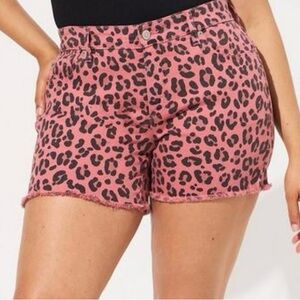 Torrid Dusty Rose Leopard size 18 High-Rise Mid Shorts